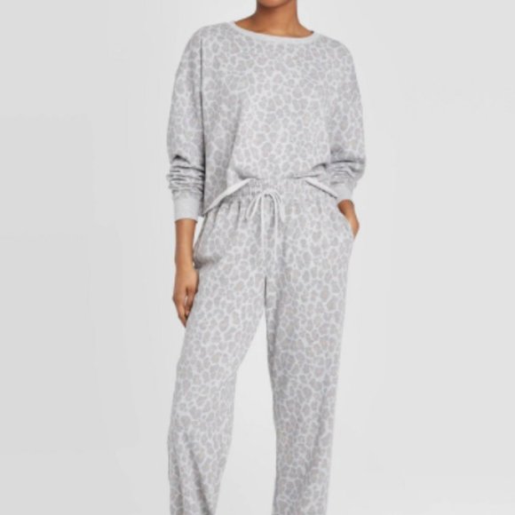 colsie tie dye sweatshirt